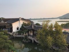 -南北湖湖光山居度假酒店
