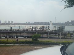 -巨鹏飞梦幻海岸