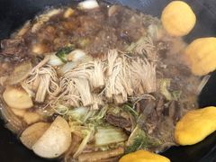 -粘豆包柴火铁锅炖