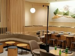 大堂-星巴克臻选(上海陆家嘴中心店)