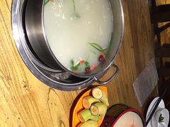 -龙记斑鱼火锅鲜切牛肉自助(红山路店)