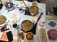 -阿香婆欢乐火锅（全运村中央广场店）(中央广场店)