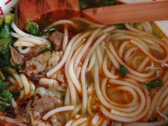 -小椒羊.羊肉粉 龙虾 羊肉串(新地旗舰店)