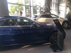 -奔驰上海利星(七宝店)