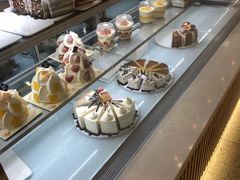 -焙丽拾光(麦凯乐直营店)