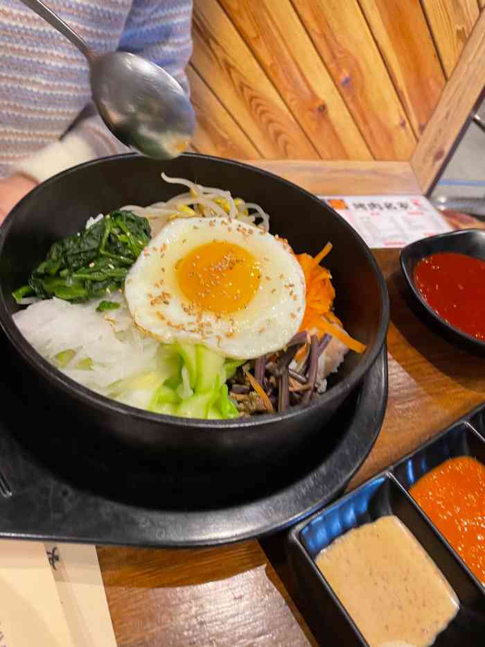 8号仓库烤肉名家(繁荣店)-"捕捉到帅气的老板一枚!