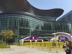 -上海跨国采购会展中心