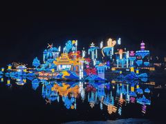 -淄博花灯齐彩城