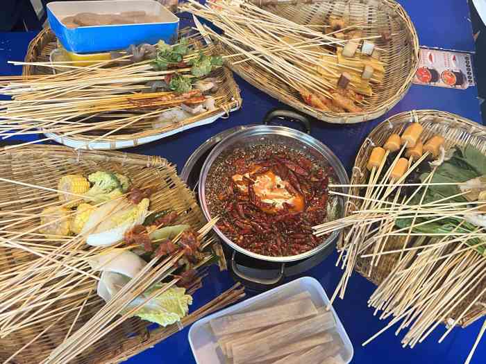 马路边边串串香(千佰汇店)-"菜品丰富,环境也不错,主要是菜好吃,「路.