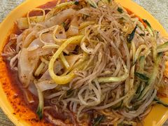 -玲玲米粉·新疆现炒米粉(大十字总店)