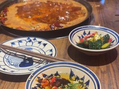 -旧街市鲜货老火锅(大光路店)