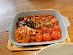 当红卤味拼盘-蜜桃餐厅·伴山(湖滨商业街店)