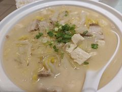 -吴记酱骨炖菜馆(西大直街店)