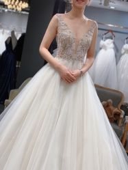 -艾米丽婚纱礼服