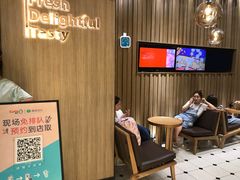 用餐区-CoCo都可(合生汇店)