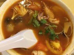 冬阴功汤-真浪花园海鲜餐馆