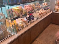 面包甜点陈列柜-巴黎贝甜(望京信万店)