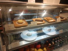 面包甜点陈列柜-Hiwork cafe(新街高和店)