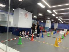 -八爪矩阵极限运动馆·儿童平衡车·感统训练(南海子公园校区)
