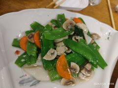 -格桑花餐厅·炭火烤羊腿(丰宁坝上草原店)