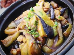 鱼香鸡粒茄子煲-頂好酒家·经典粤菜(海信广场店)