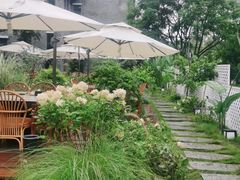 -墨居上隐·院子里火锅(峨眉店)
