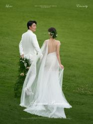 -雪中彩影婚纱摄影·微光艺术中心