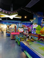 -利奥梦幻主题乐园(爱琴海购物公园店)