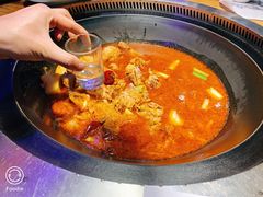 -山河屯铁锅炖(哈西站店)
