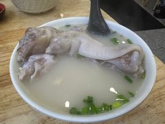 -雷祖芳老妈蹄花店