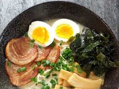 酸辣豚骨面-红尘酒肉小馆