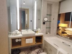 -上海漕河泾万丽酒店