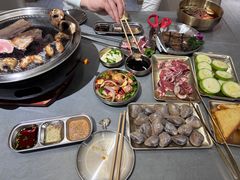 -围炉肉舍•炭烤活鳗•丹东海鲜烤肉(步行街店)