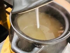 莲藕鸡脚汤（明火例汤）-文记壹心鸡(宝华路店)