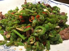 小炒黄牛肉-土桥手掌鸡·26年灌县老味道(都江堰店)