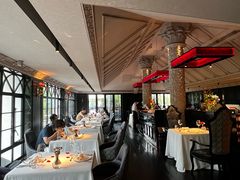 -弦月窗LUNETTE BY AMANDA(复兴路店)