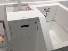 -优衣库(上海正大广场店)