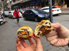 豆沙蛋黄酥-闻酥园(青羊区文殊坊店)