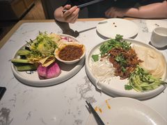 -关东小磨东北菜(漕河泾印象城店)