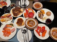 -宝利来国际大酒店-凤凰阁旋转餐厅