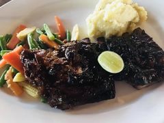 -Pundi Pundi Restaurant