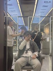 -藤野造型烫发染发