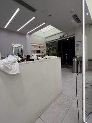 -PE SALON