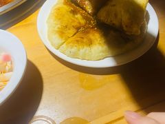 -大众跷脚牛肉馆·非遗传承单位(峨眉山店)
