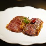这里的萝卜干竟然塞进了臭豆腐里