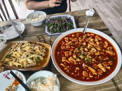 -荥清饭店