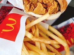 -麦当劳(东坑店)