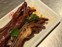 -潮界(LU·ONE凯德晶萃广场店)