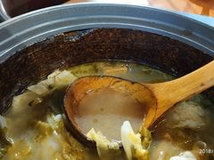 -周鱼小馆石锅酸菜鱼(活力汇店)