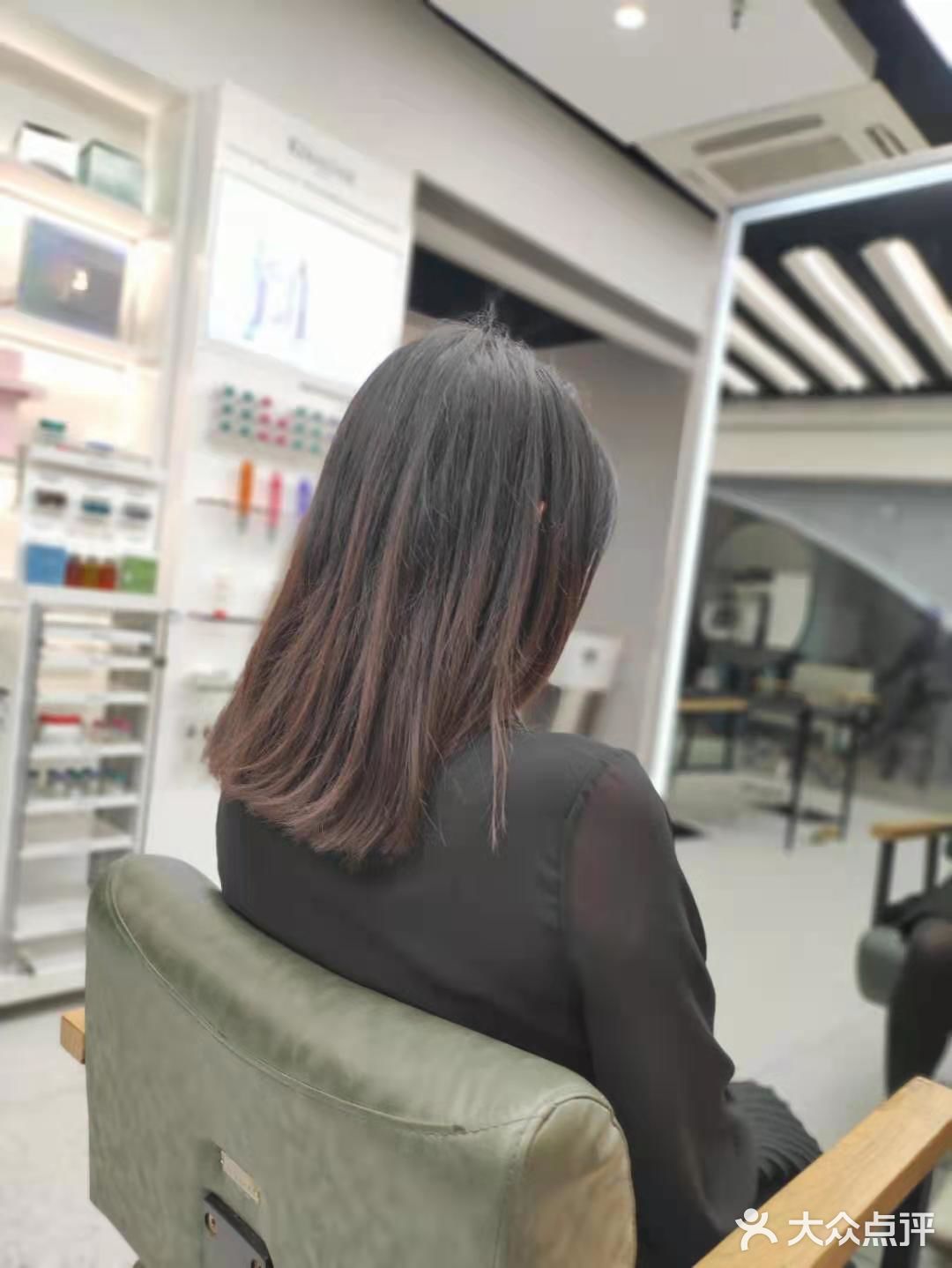 日月光美发探店